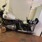 LOTE 044 - MOTOCICLETA