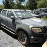 LOTE 037 - PICAPE