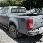 LOTE 037 - PICAPE