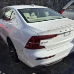 LOTE 001 - Automóvel