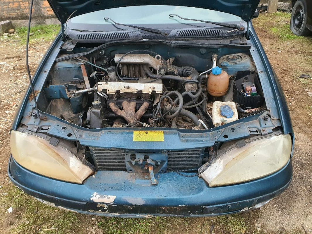 Foto de IMP/RENAULT MEGANE 1.6 B